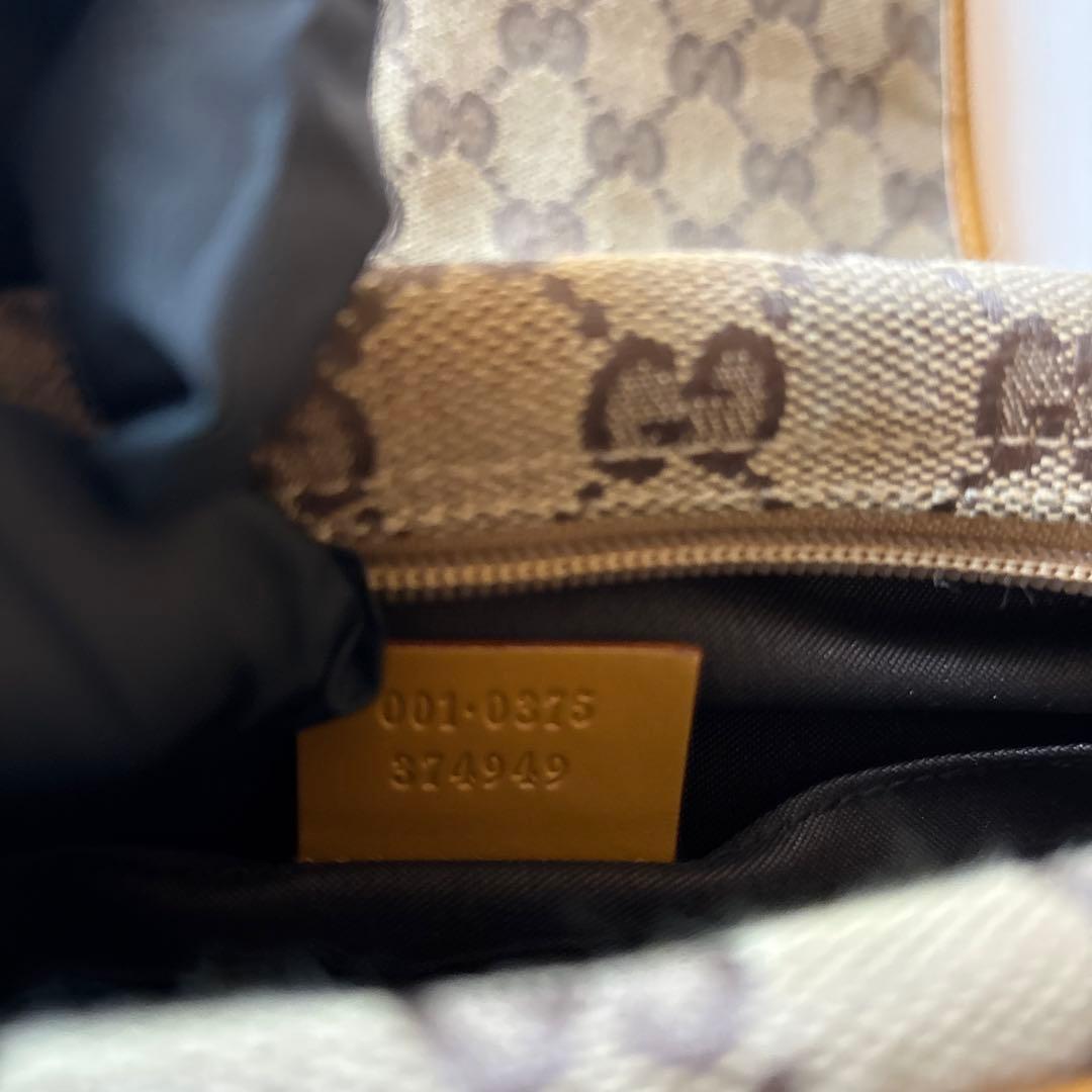 GUCCI ショルダーバッグGG キャンバス　シェリーラインレザー