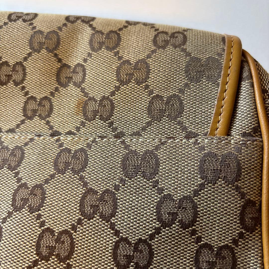 GUCCI ショルダーバッグGG キャンバス　シェリーラインレザー
