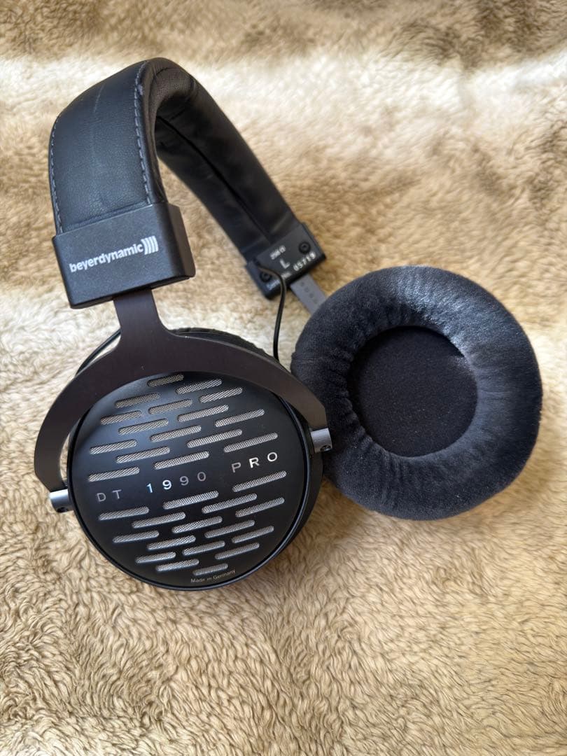 ヘッドホン Beyerdynamic DT1990PRO