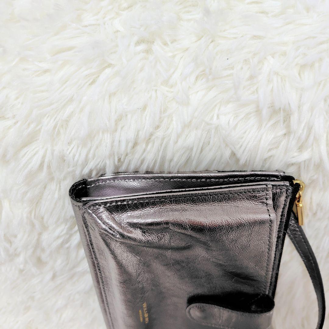 VIOLAd'OROヴィオラドーロメタリックレザー 横型スマートフォンポシェット