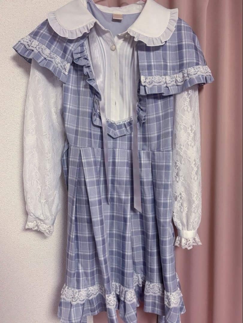 シークレットハニー 袖レースケープ付ワンピース