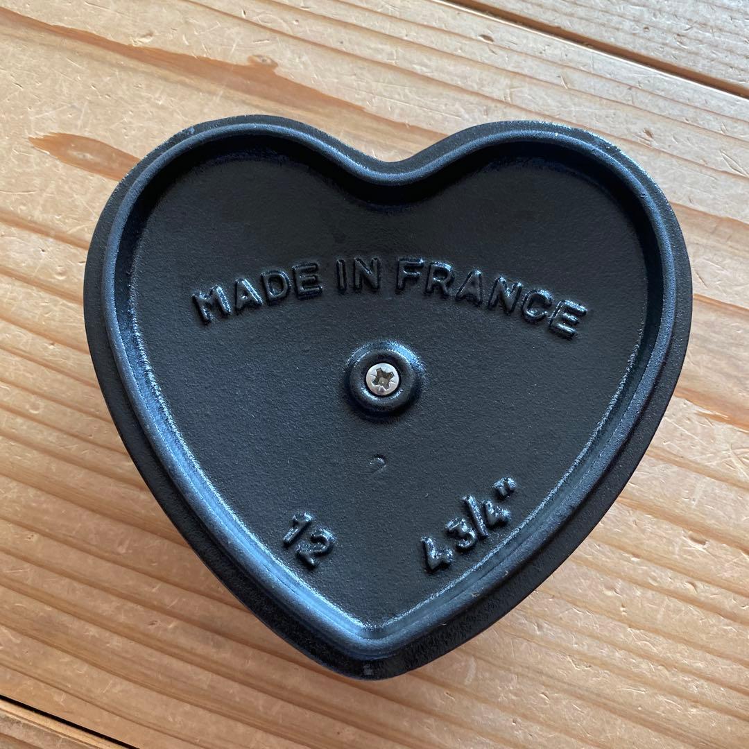 STAUB ハート型 鋳鉄鍋 赤　スモールハートココット　チェリー　未使用品