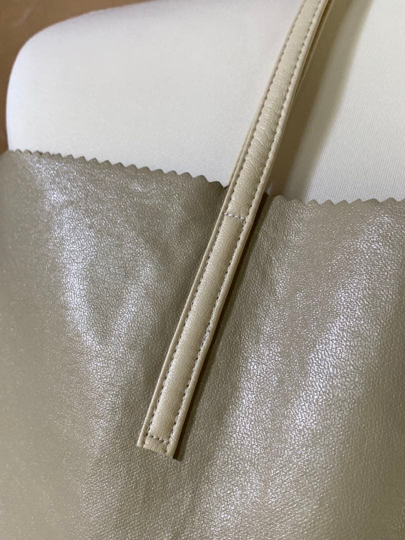 MARVELOUS サブバッグ　かなりの美品です。