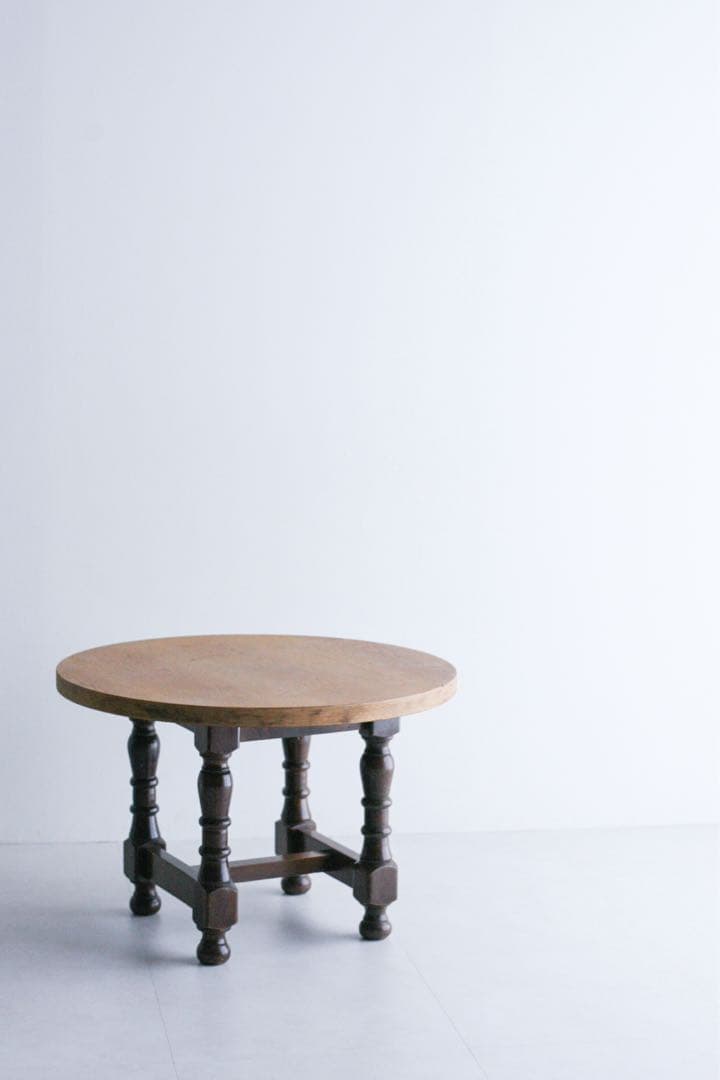 フランス ラウンドテーブル　サイドテーブル　コーヒーテーブル　無垢材 古家具