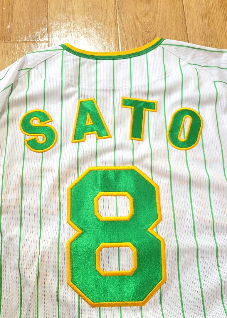 阪神タイガース　佐藤輝明　レプリカユニフォーム　Familyday限定　Mサイズ