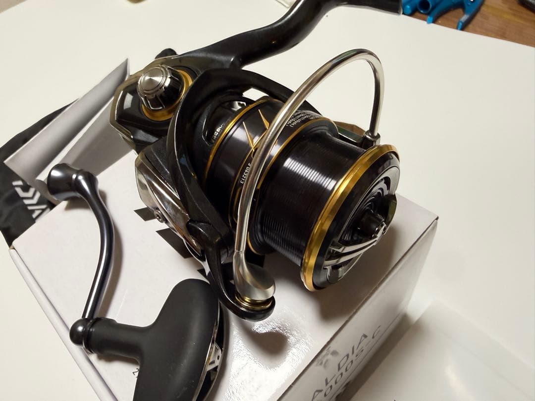 ケ*ジ様 Daiwa 21Caldia カルディア 4000SーC