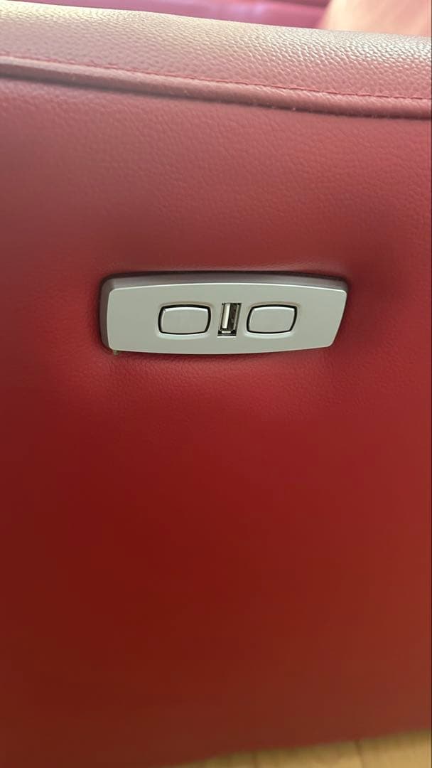 ニトリ　電動リクライニングソファ　Nストラス 収納テーブル付きワイド２人掛け用