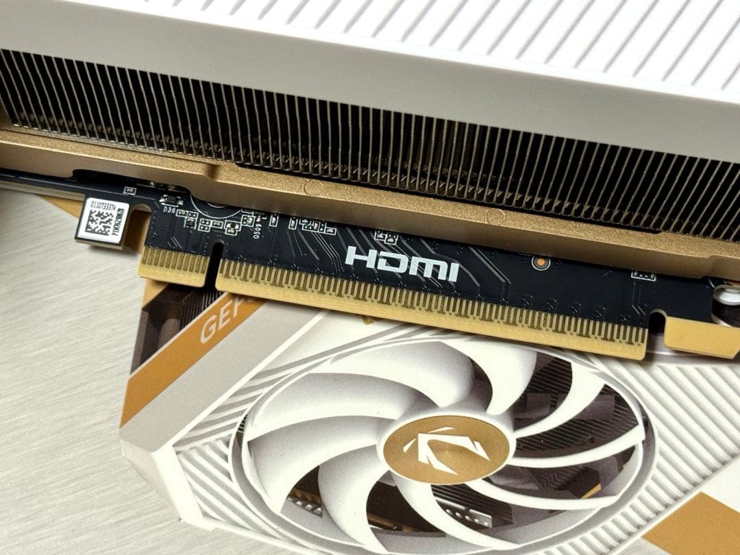 z*n様 ZOTAC RTX 5080 SOLID OC White Editi