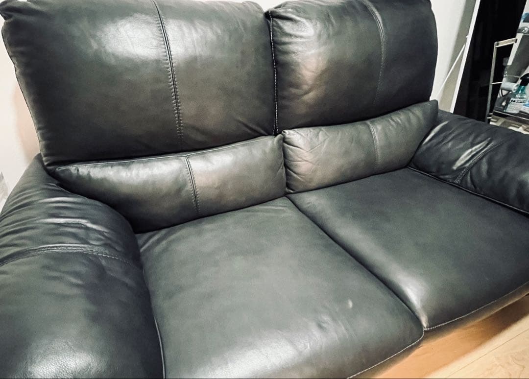 【ニトリ】人気商品 厳選素材 美品 2人掛けソファ 本革 ブラック モダン