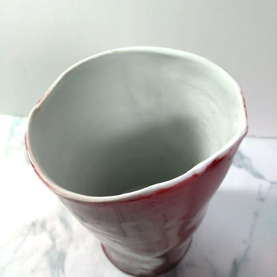 赤い陶器製花瓶　花立て　フラワーベース　骨董品