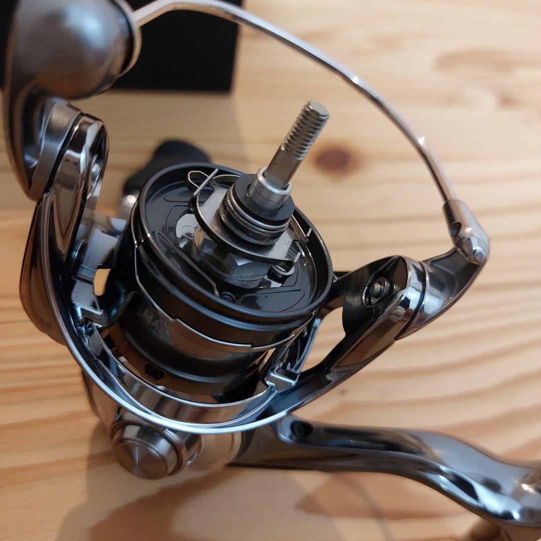 ダイワ 22 EXIST LT2000S-P 極美品