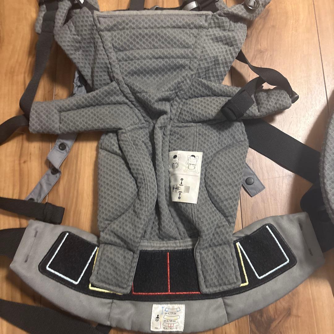 グレー 抱っこひも メッシュ素材 収納ポーチ付き