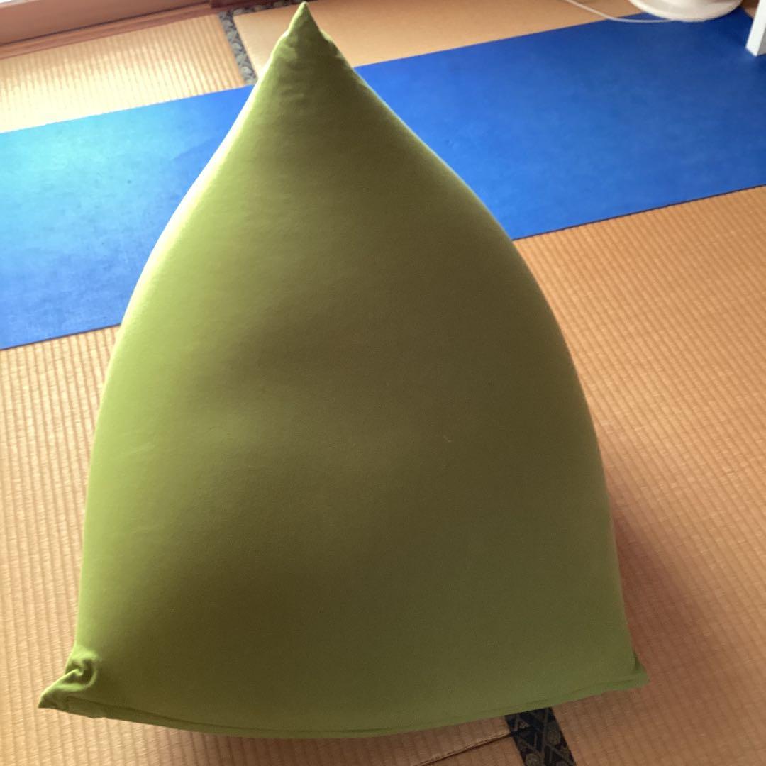 ヨギボー　Yogibo ピラミッド　75cm×75cm×65cm ライムグリーン