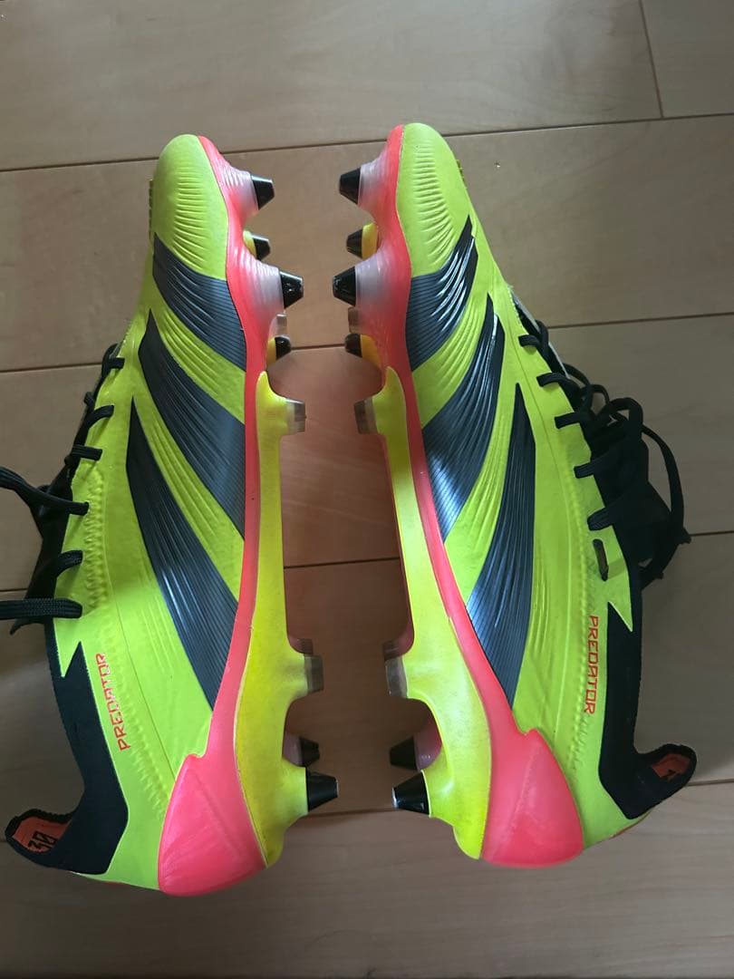 n*n様 adidas プレデターSG