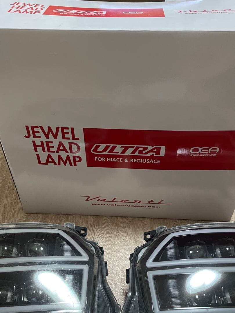 ハイエース用JEWEL HEAD LAMP