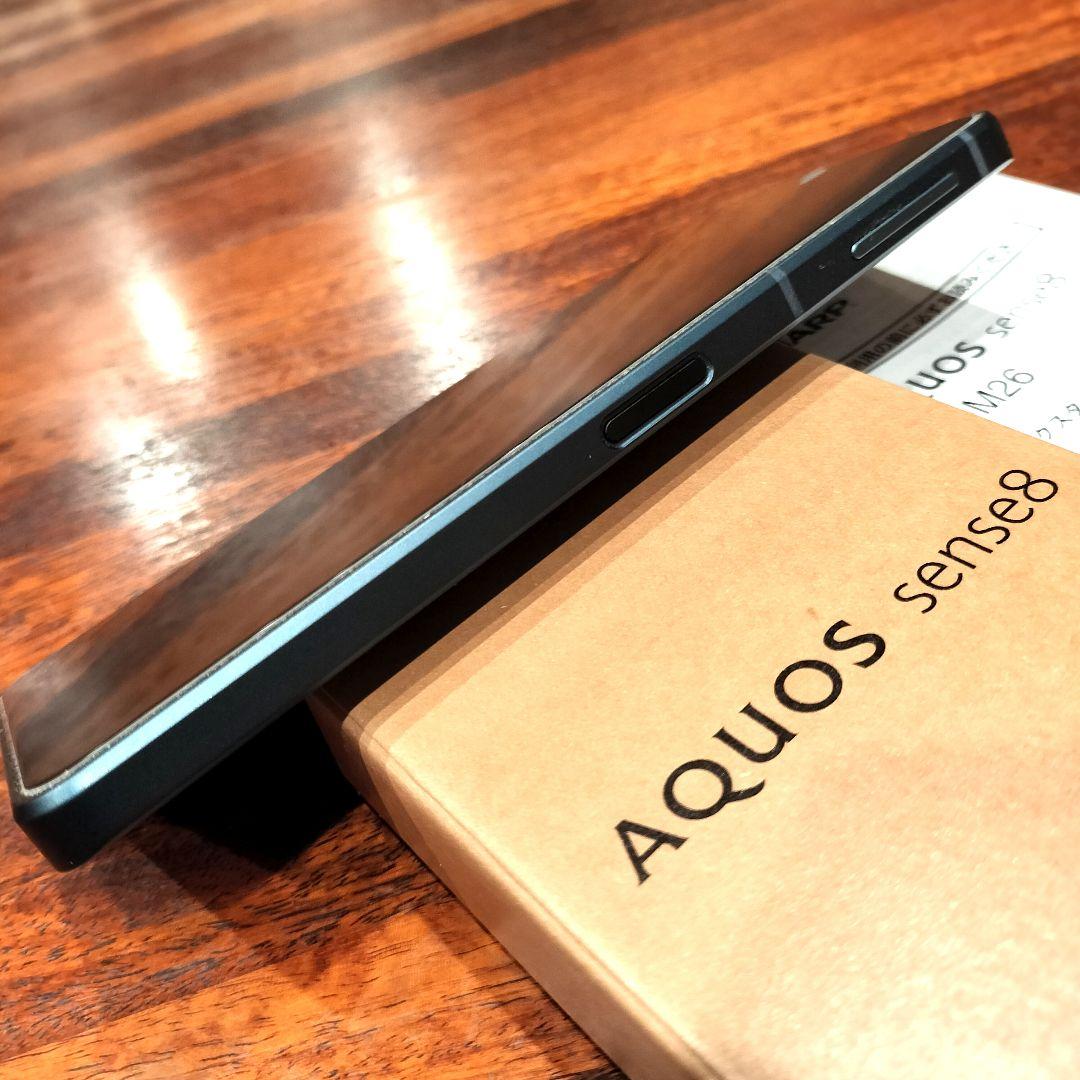 AQUOS Sense8 SH-M26 SIMフリー　Spigenケース 付き