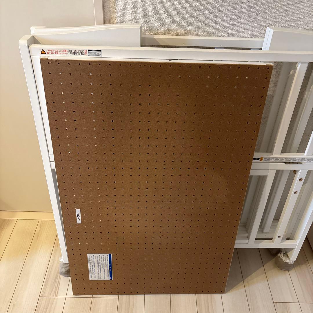 カトージ ベビーベッド 折り畳み ホワイト