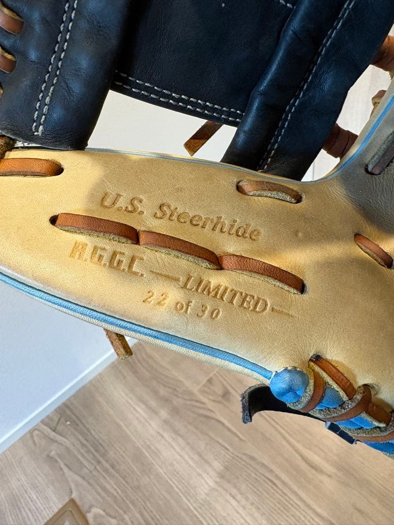 【今月限り期間限定価格】　ローリングス 軟式　グローブ 黒/青 MLBロゴ