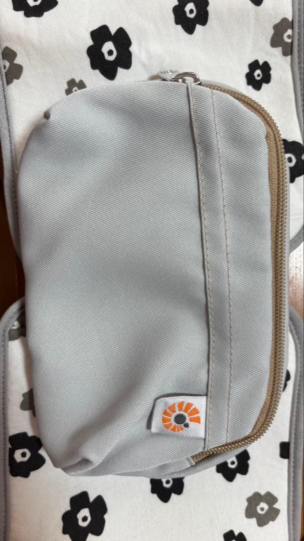 エルゴベビー　オムニブリーズ　サンドベージュ ベルトカバーつき