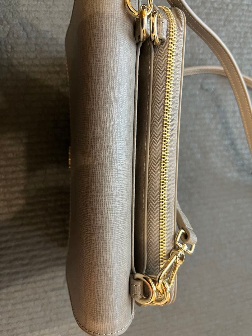 FURLA バッグ　リーヴァL ショルダーバッグ