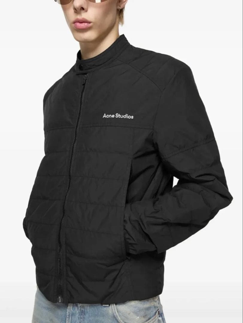 Acne Studios ロゴ ダウンジャケット