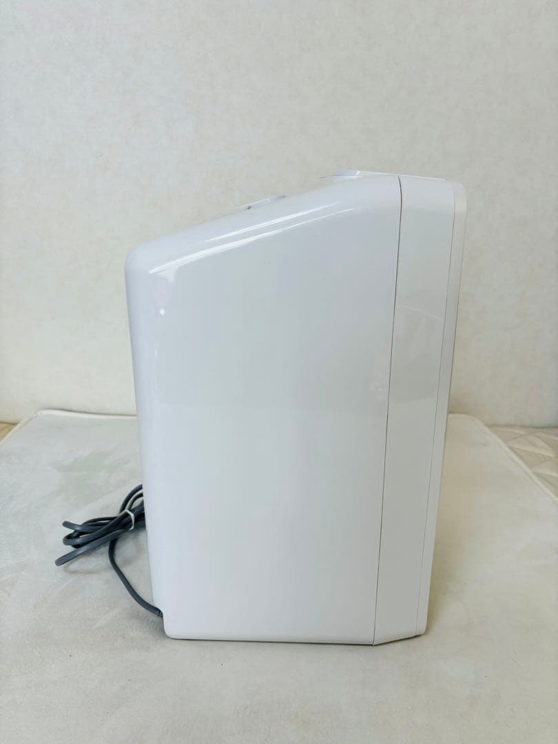 富士通ゼネラル　加湿脱臭機　プラズィオン　DAS-303R-W　2024年製