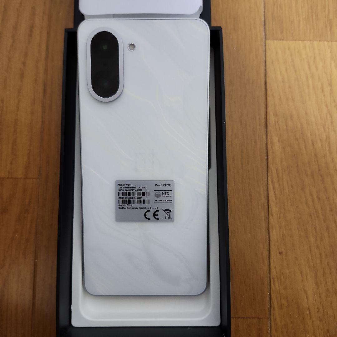 ☆未使用 通電のみ OnePlus Nord CE5 ホワイト オマケ付き☆