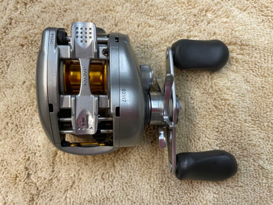 シマノ 07メタニウム Mg 右ハンドル