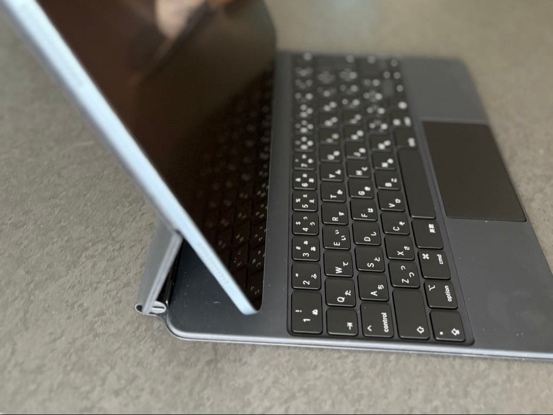 iPad Air（M3）13インチ 256GB magic keyboard付属