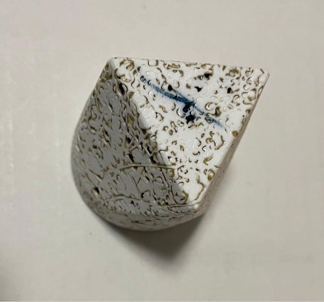 長江重和　釉彩薄層のかたち