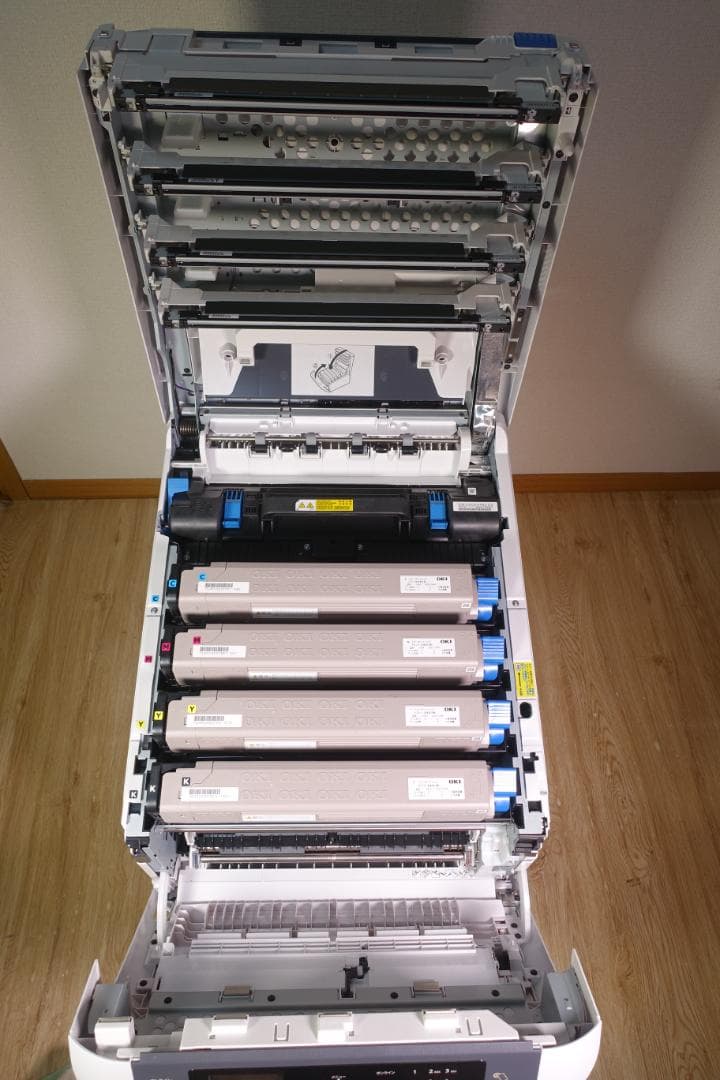 OKI A3レーザープリンター C835dnw 増設トレー付 美品