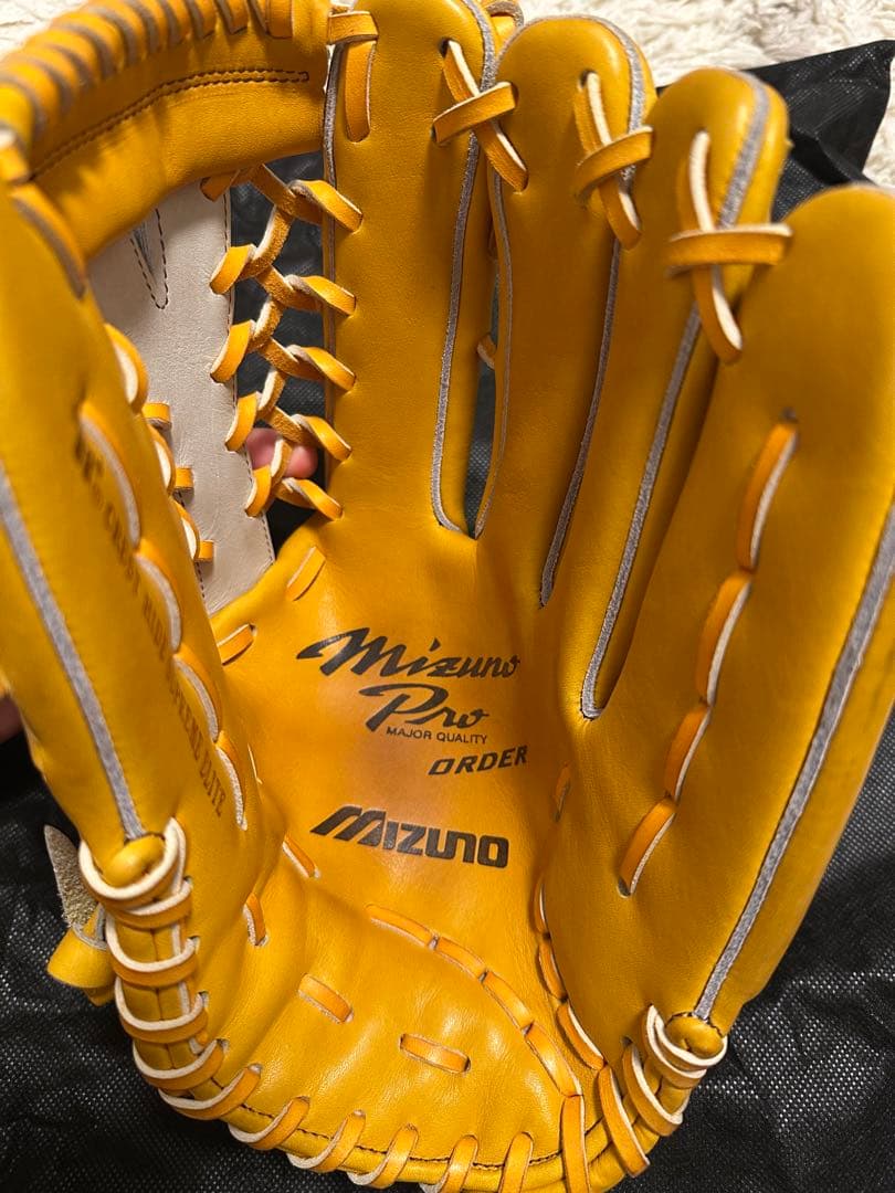 Mizuno Pro 硬式グローブ　外野手用　高橋由伸モデル　耕作印入り　巨人