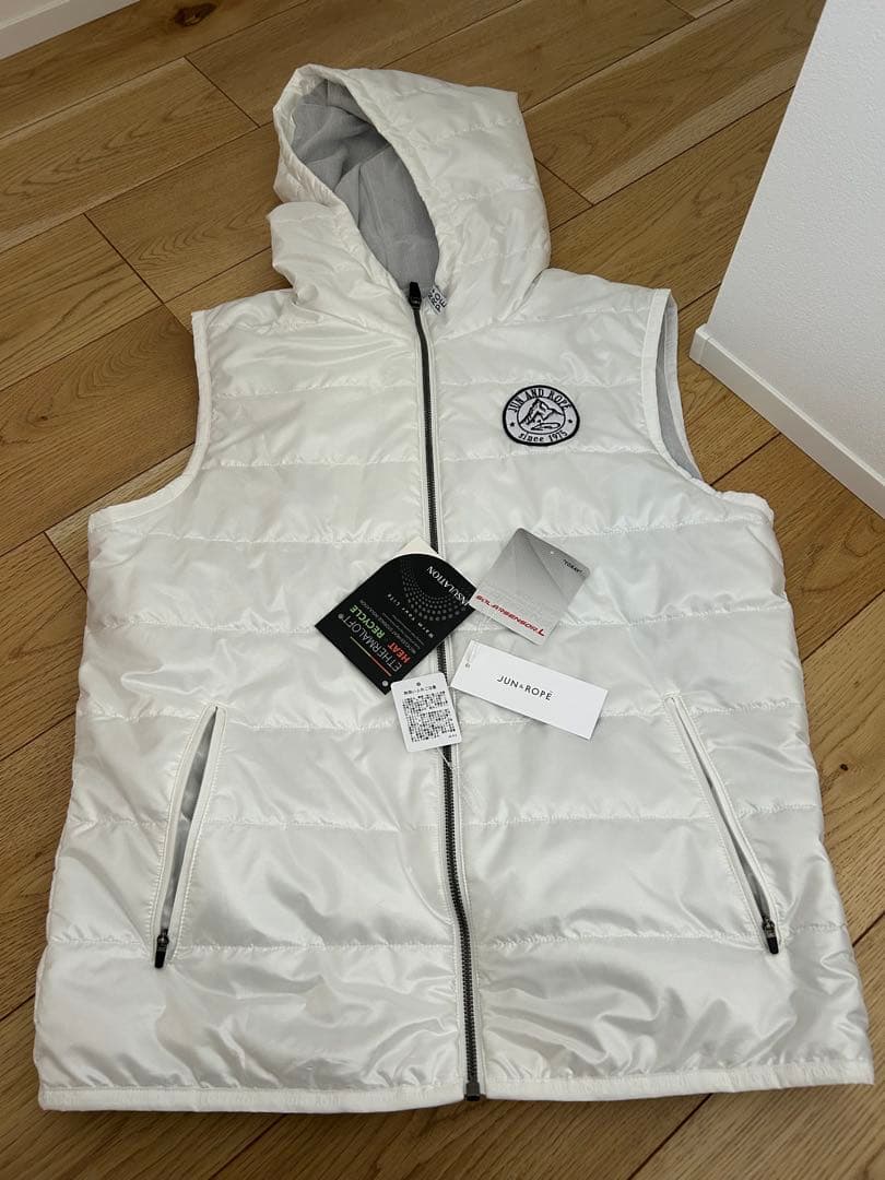 【新品未使用】Jun & Ropé タフタ中わた入りベスト/撥水・軽量