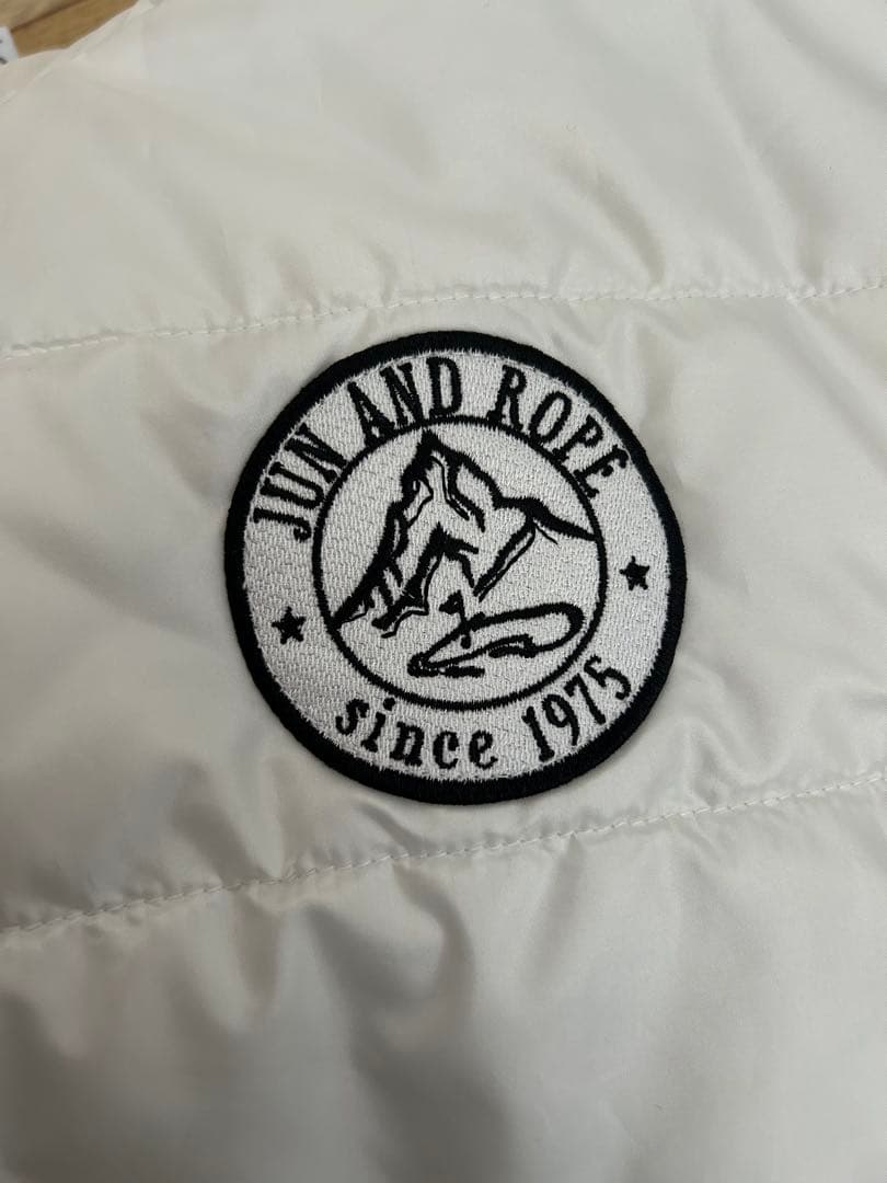 【新品未使用】Jun & Ropé タフタ中わた入りベスト/撥水・軽量