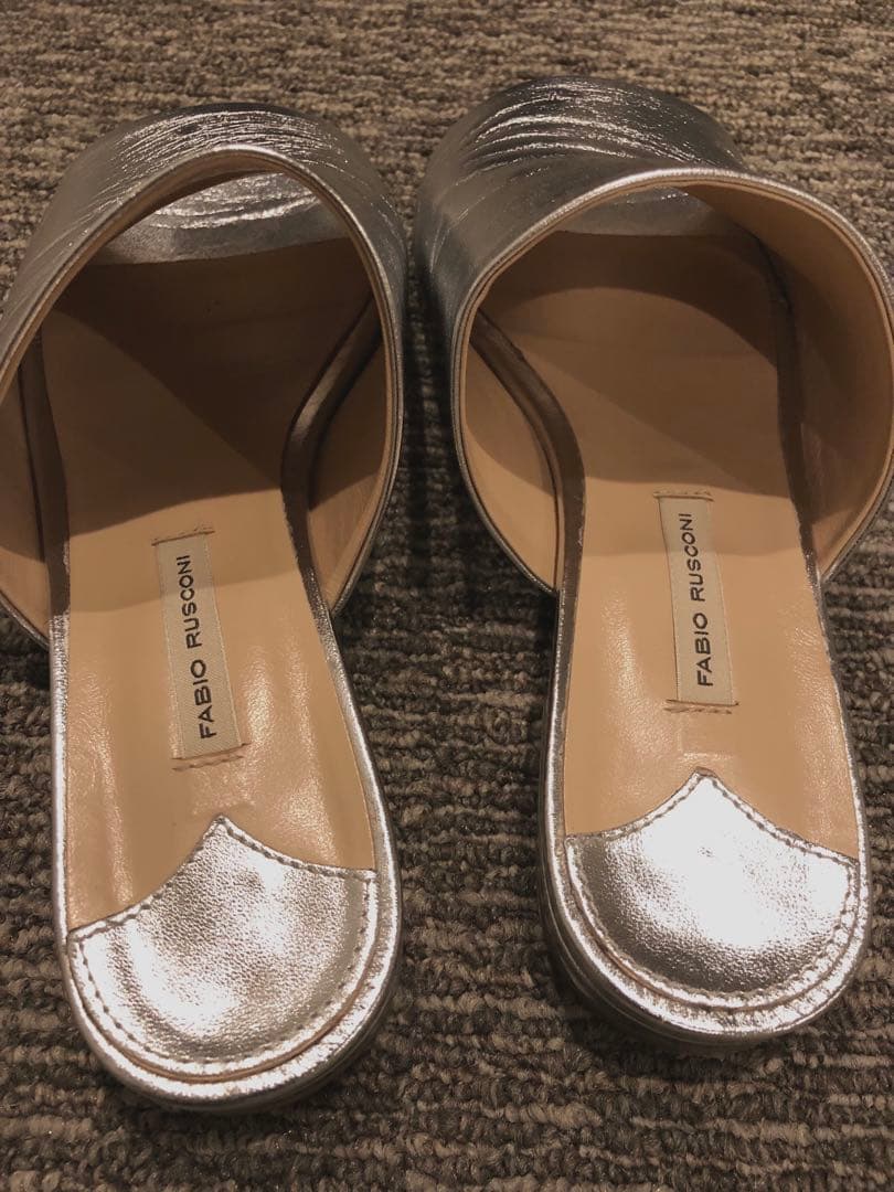FABIO RUSCONIファビオルスコーニ シルバーサンダル ミュール38