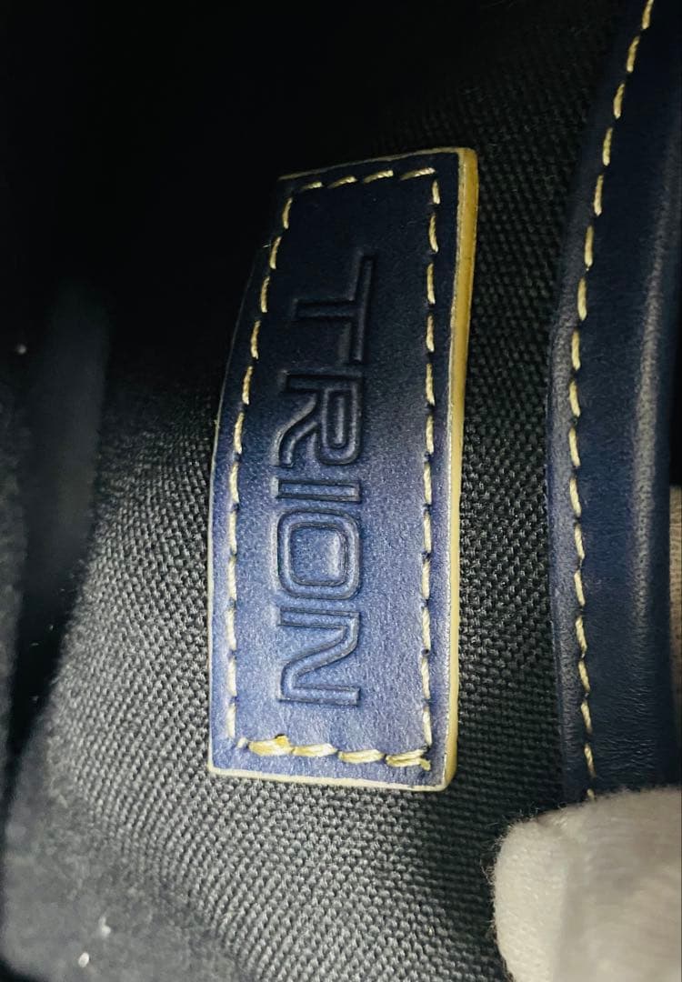 ヒ*ロ様 TRION トライオン A4対応 ビジネストート ネイビー レザートー