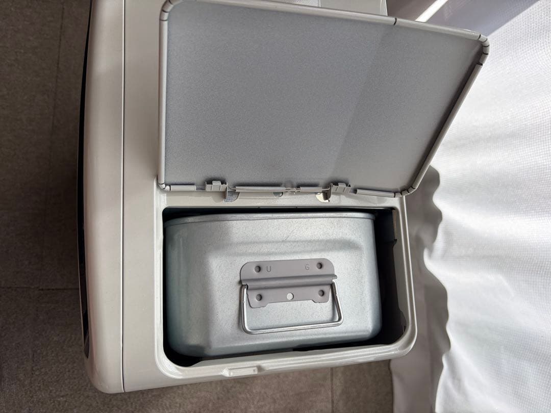 CORONAファンヒーター 2021年製-キャスター付き