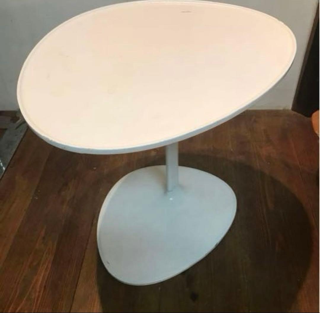 美品　鉄製　ホワイト　サイドテーブル　anna chen デザイン　ナイト