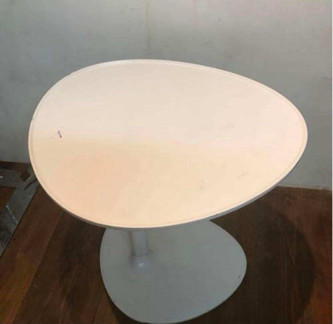 美品　鉄製　ホワイト　サイドテーブル　anna chen デザイン　ナイト