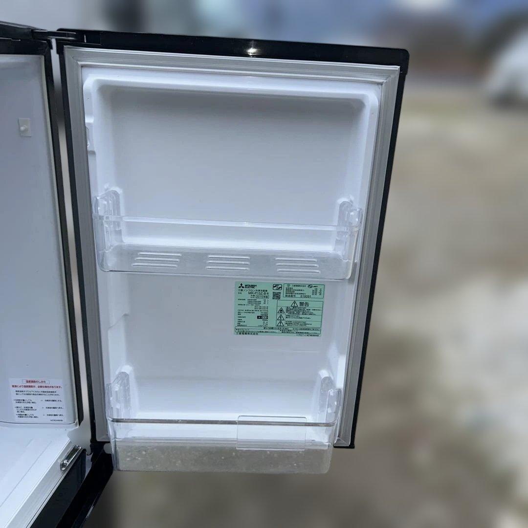 黒 縦型冷蔵庫 ステンレス背面