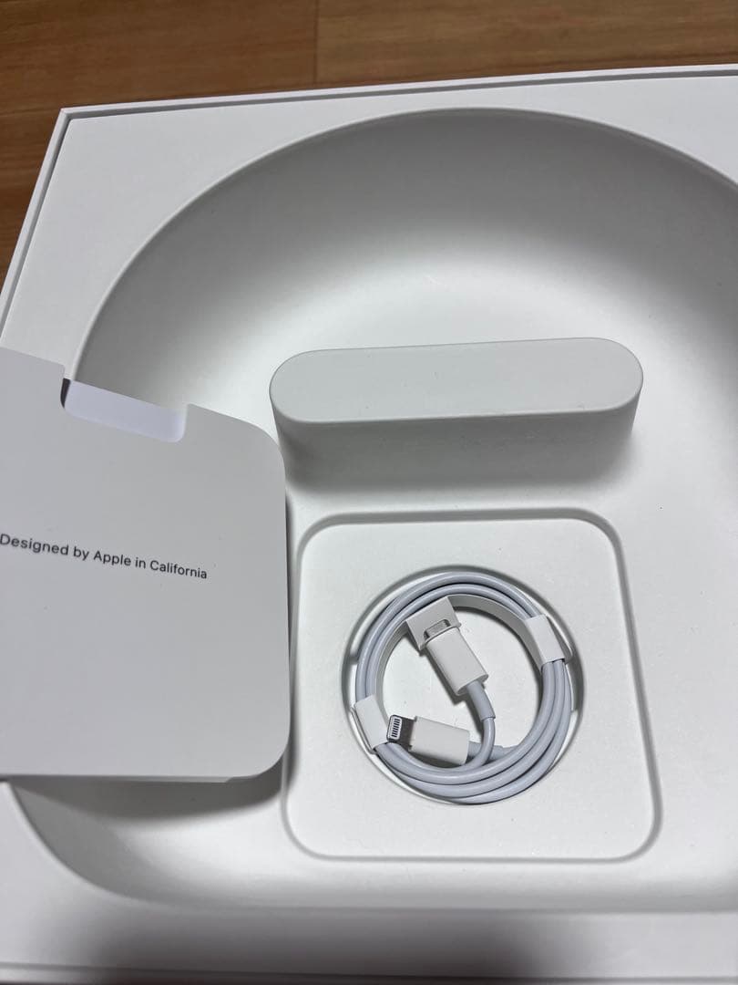 即日発送可　純正AirPods Max美品 箱ありLightning