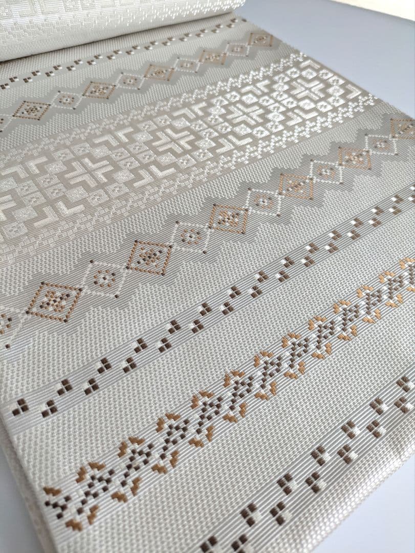 本場筑前博多織幾何学文様お仕立て上がり袋帯