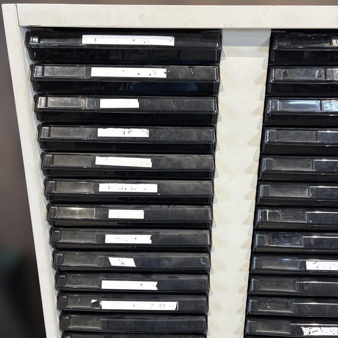 UCHIDA トレイキャビネット 書庫 書類 収納 書類整理棚 3列24段