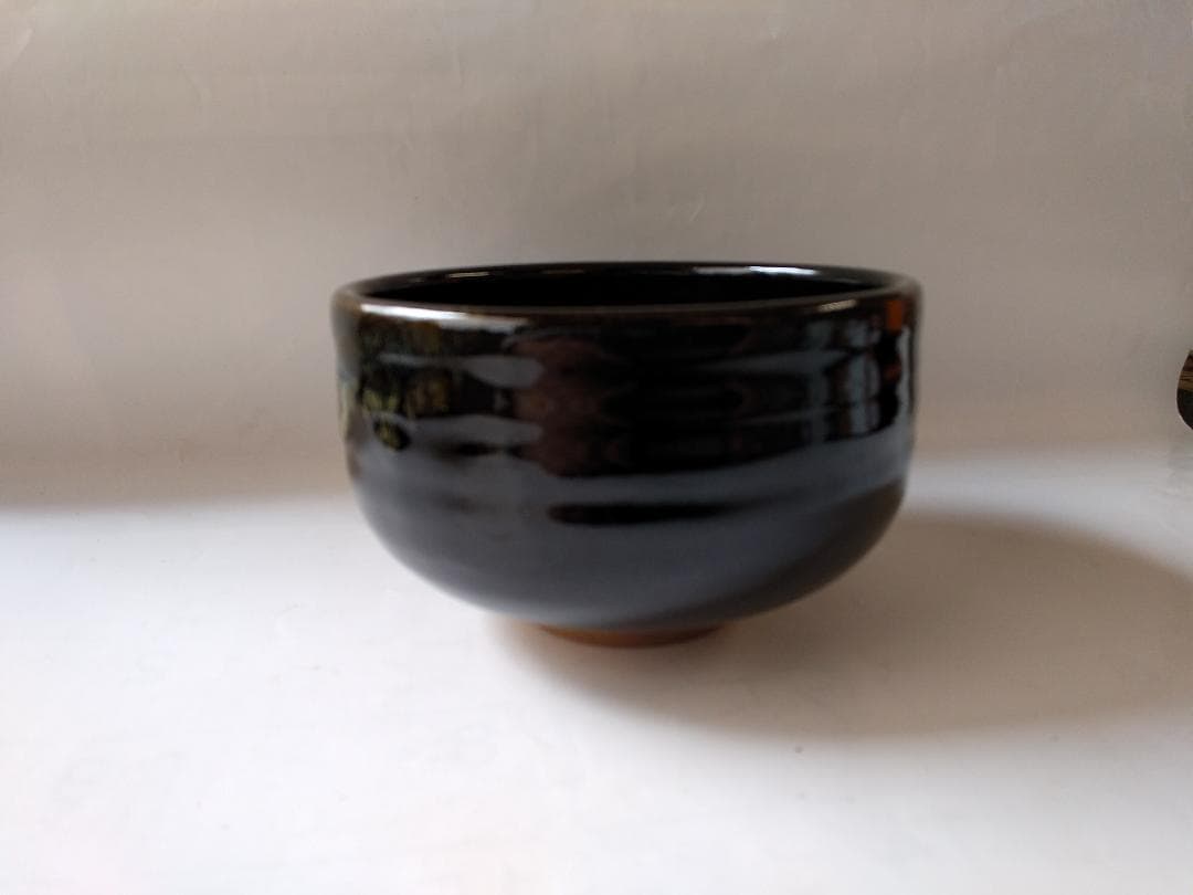 有田焼 桂山窯 田中桂山 茶碗 共箱 栞 茶器 抹茶碗 美品 です。