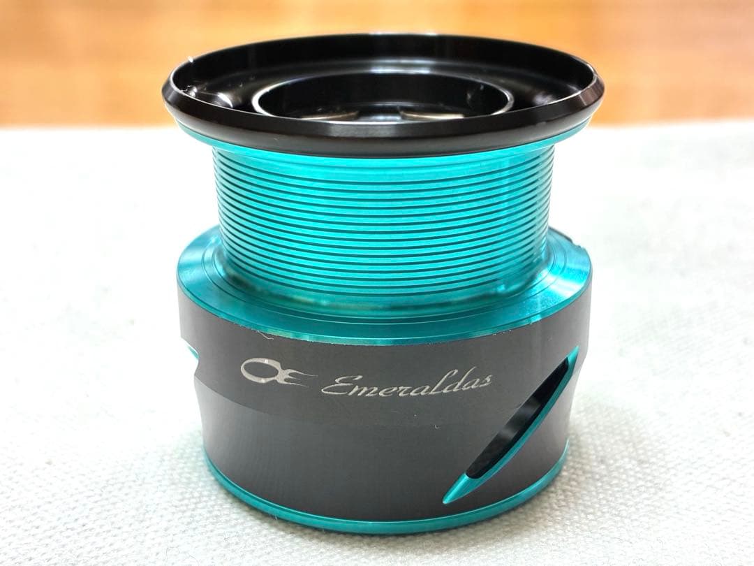 【極美品】Daiwaリール21EME AIR LT2500-DH【純正スプール】