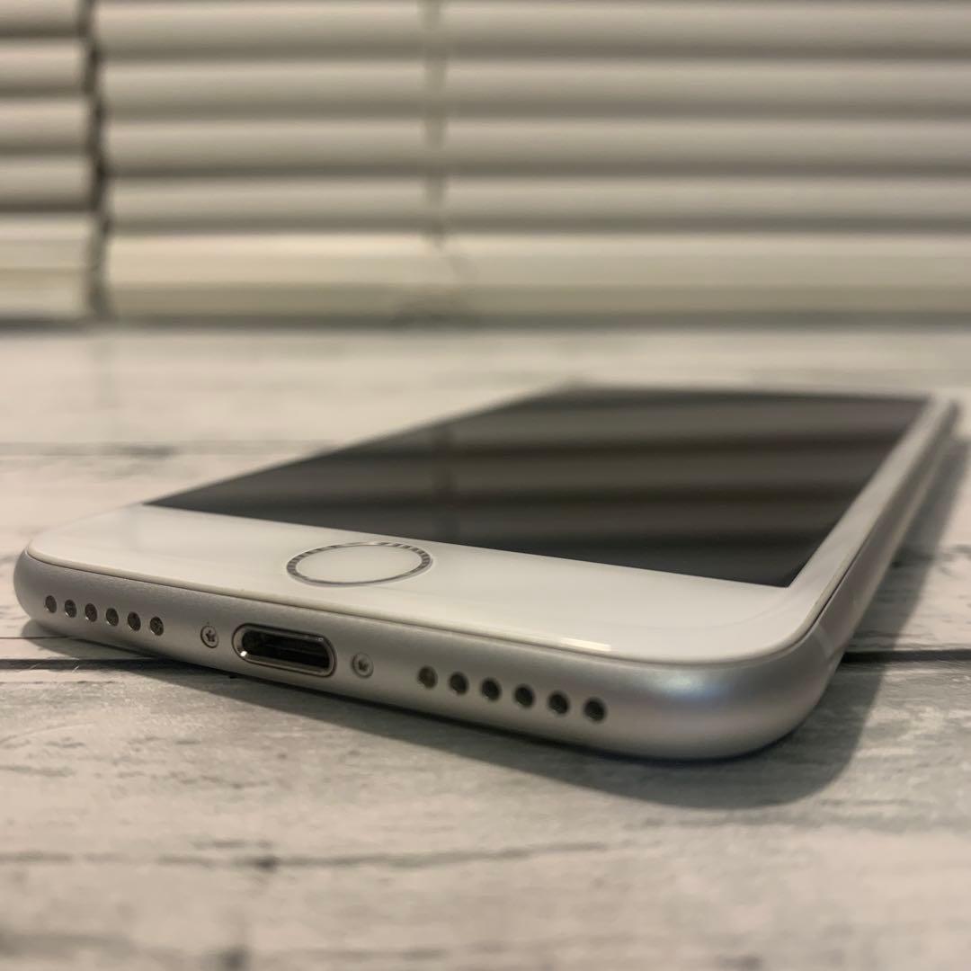 Apple iPhone 8 64GB シルバー 100% 本体のみ