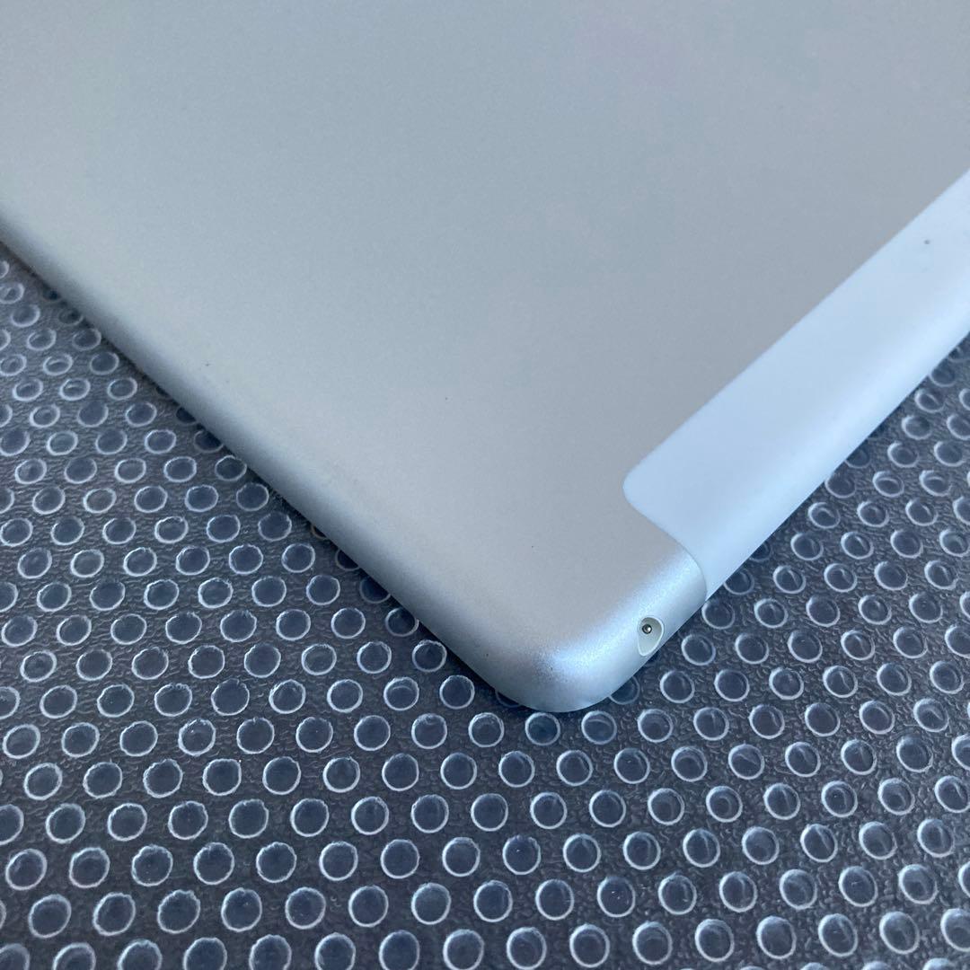 3424【早い者勝ち】電池良好☆iPad6 第6世代 32GB SIMフリー☆