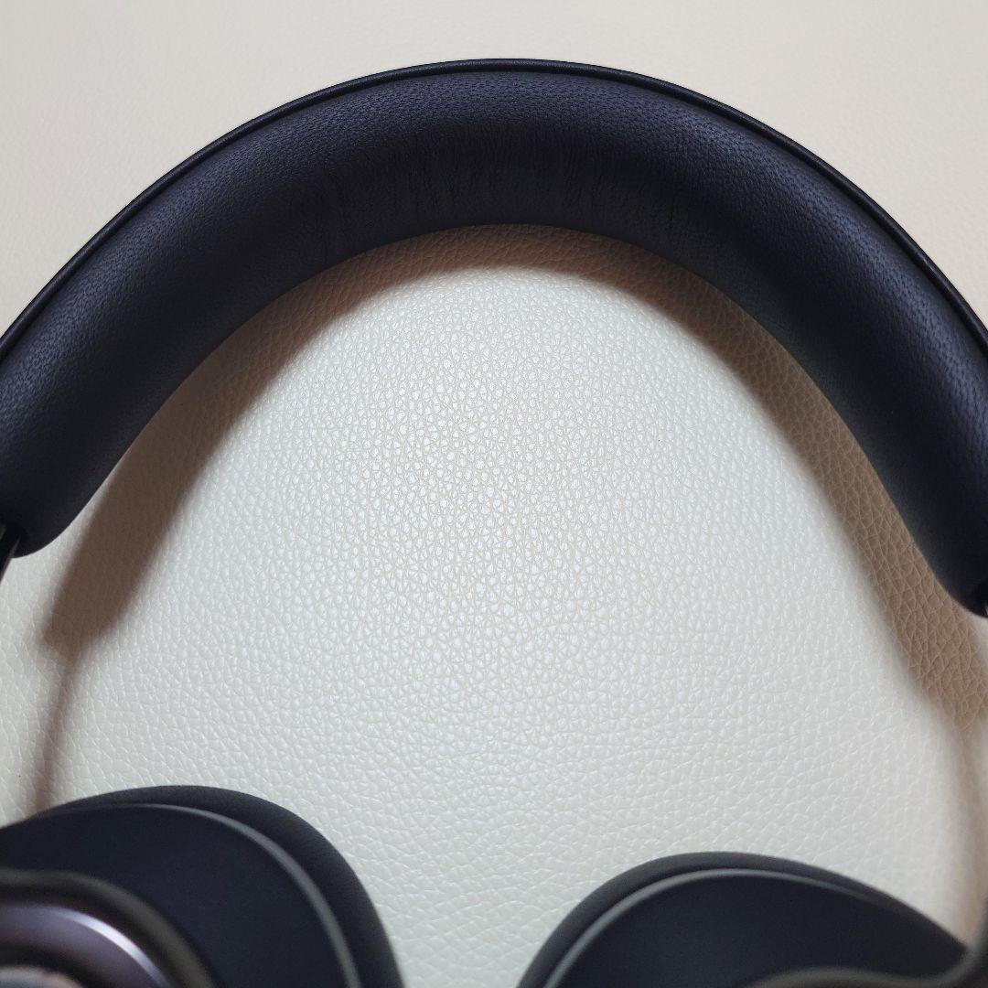 Bowers&Wilkins Px8　ブラック