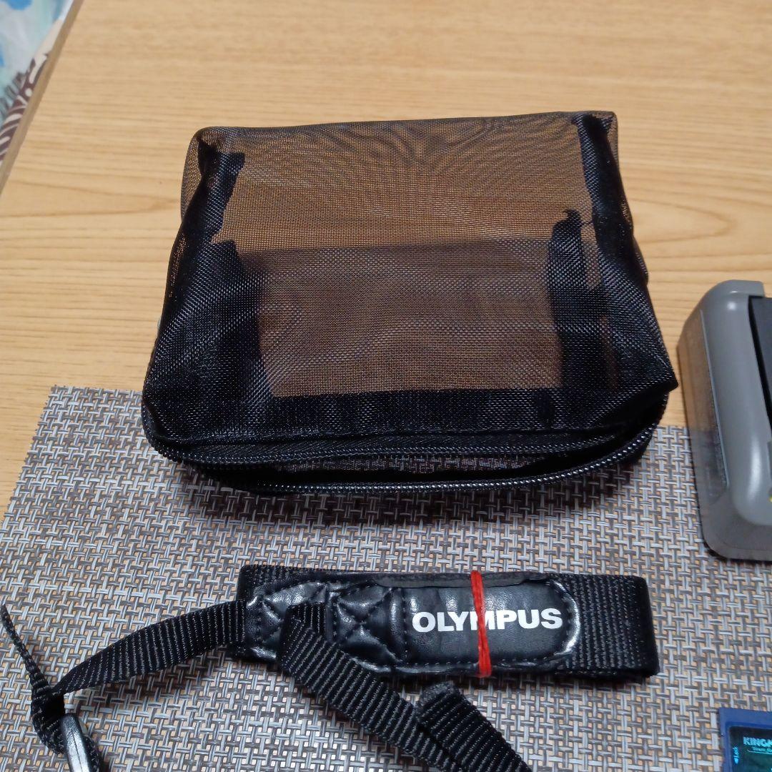 高級感たっぷりのOLYMPUS OM-D E-M10 Mark II 特価セット