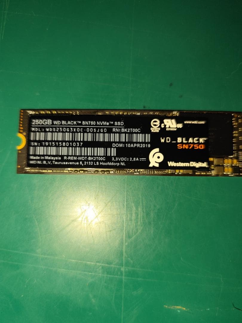 内蔵型SSD SSD M.2 2280 / WD BLACK SN750 NVMe 250GB
